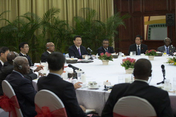 Chinese president participates in breakfast meeting with African leaders
