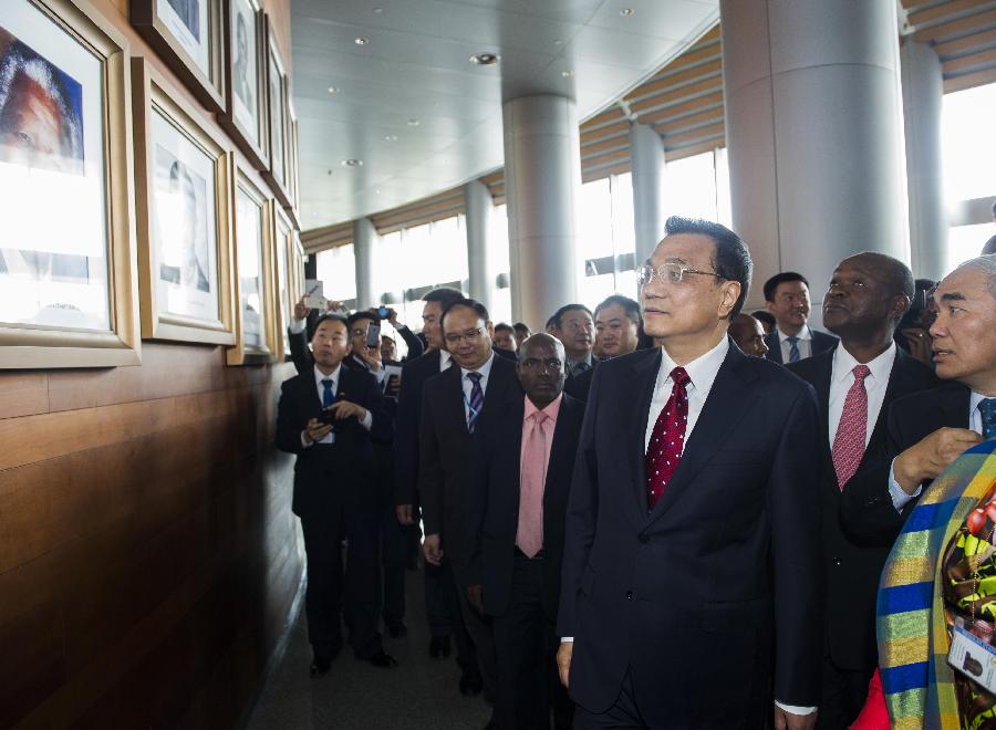 Chinese Premier visits African Union