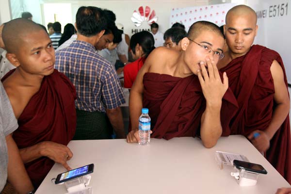 Chinese telecom companies call on Myanmar