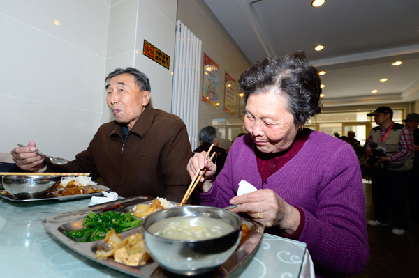 In-home nursing gains popularity in aging China