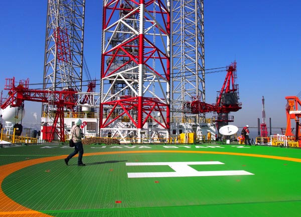 ZPMC completes first offshore drilling platform