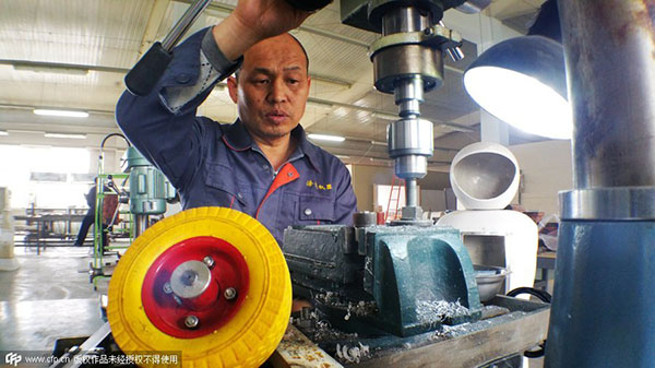 Peek inside robot manufacturing plant in Heilongjiang