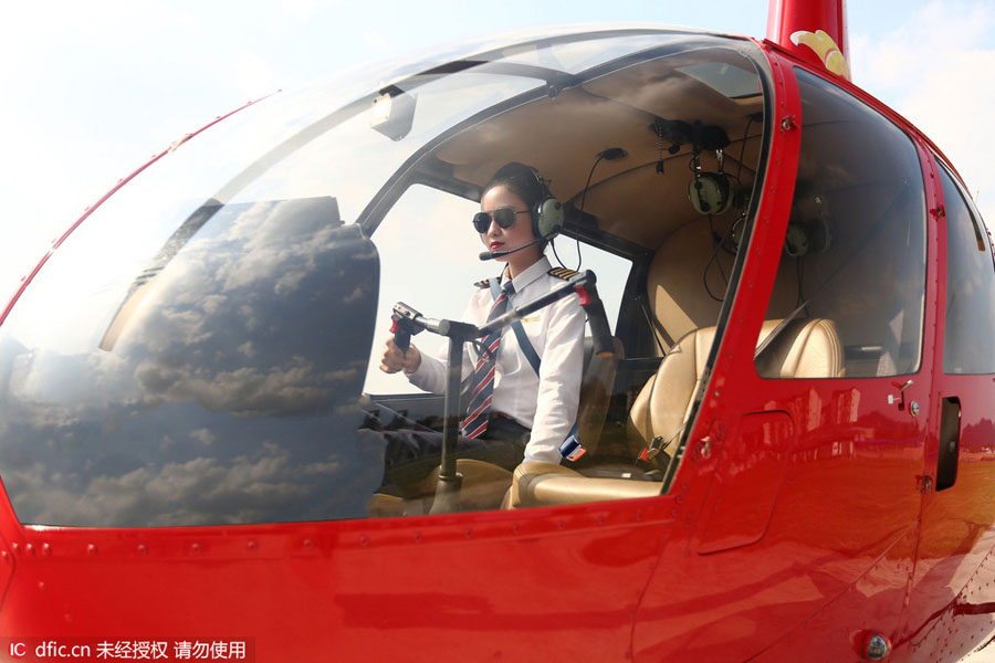 Handsome salary of helicopter pilot lures college applicants