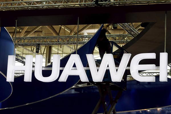 Huawei sues Samsung for millions