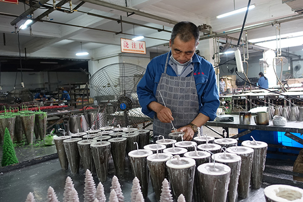 Dalian Talent emerges as leading candle supplier