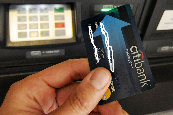 Idle credit cards prompt Citi, HSBC overhaul