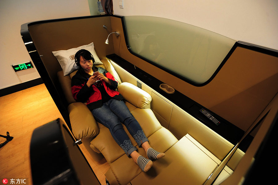 Hangzhou airport offers beds to tired travelers