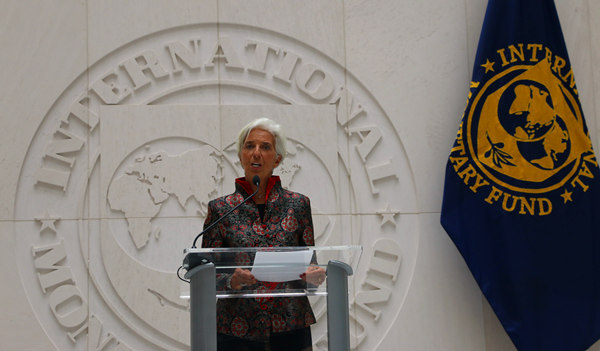 IMF announces RMB in SDR starting on Oct 1