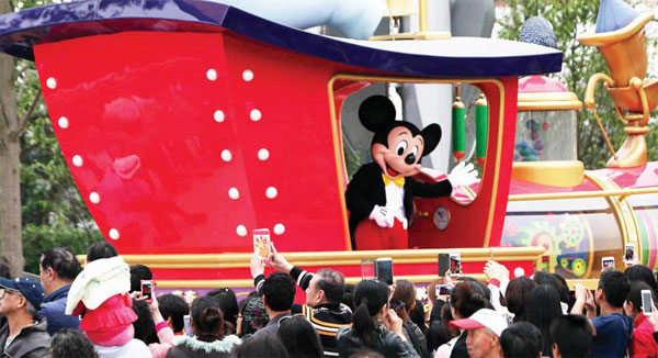 Scams target Disney fans and job seekers