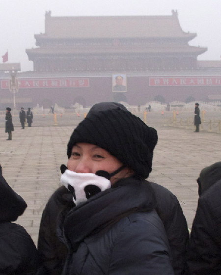 Masks become travel essentials as smog lingers