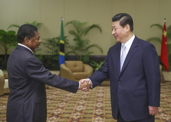 Xi meets with Zanzibar's president