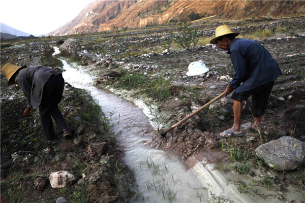 Apology for China's polluted 'milk' river