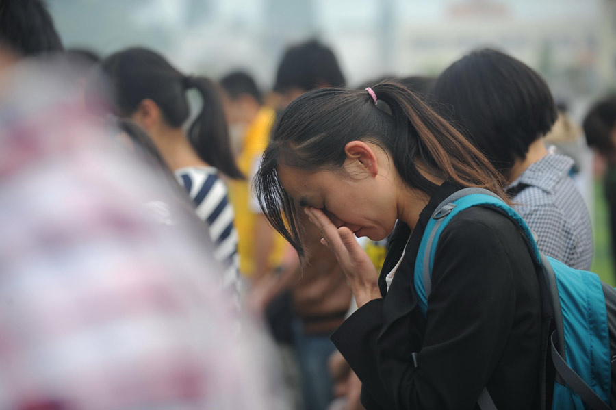 Mourning for the Lushan quake victims in SW China