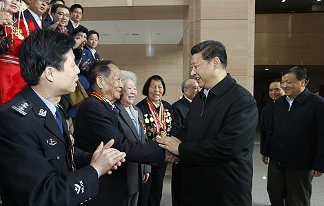 Xi Jinping meets model workers