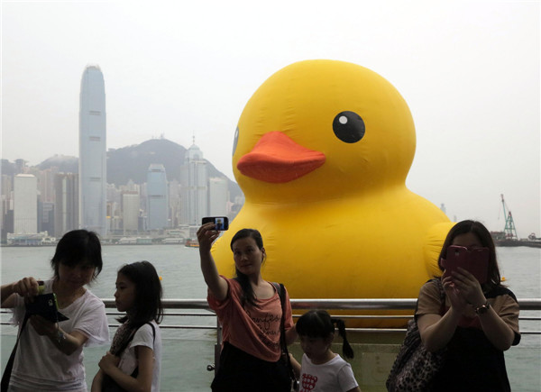 Hong Kong hails the return of the duck