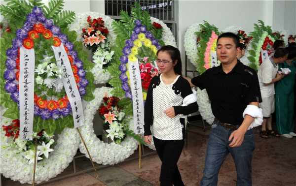Remembrance for China's air crash victims