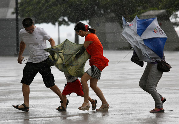 Guangdong battered as typhoon makes landfall