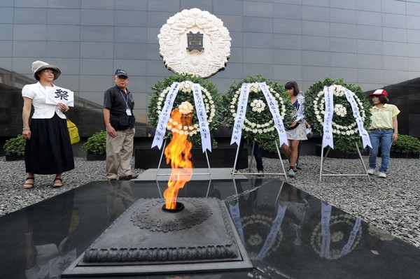 Japanese attend assembly to mourn Nanjing Massacre victims