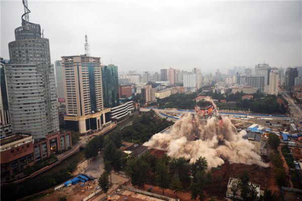 Old landmark building in Kunming demolished