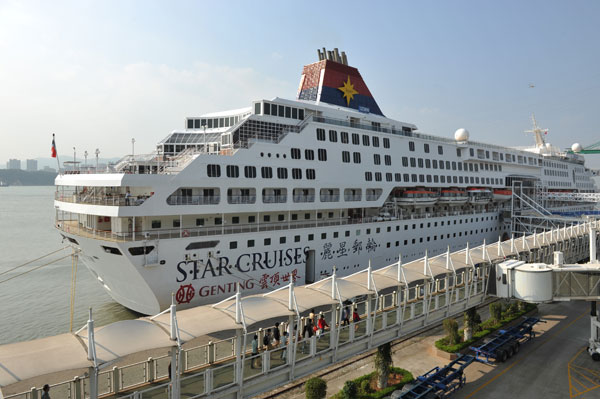 Cruise trip adds leisure to travel