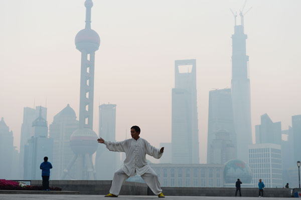 Serious pollution grips Shanghai