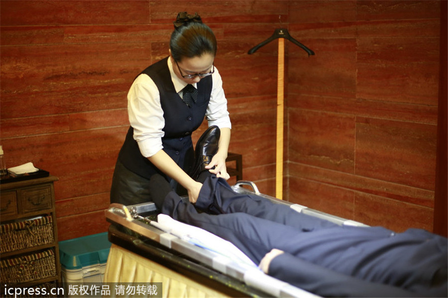 Shanghai provides body cleansing service for deceased