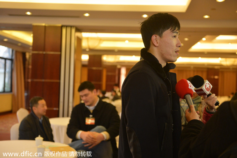 China's sports starts in spotlight as delegates