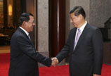 Chinese president meets Cambodian PM on ties