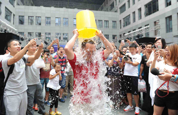 Yao Ming joins social media battle against ALS