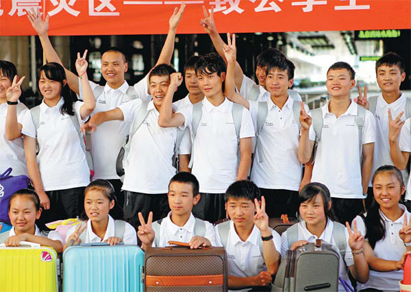 Quake-hit students get new life in Beijing