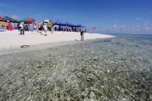 Amazing aerial photos of China's Xisha Islands