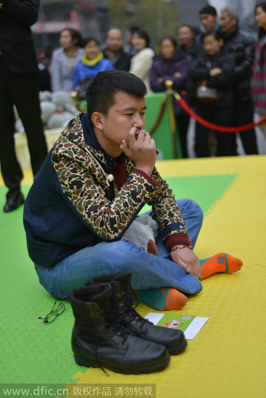 Chengdu holds China's first 'blank stare' contest