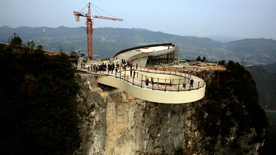 Record-breaking transparent skywalk to open in May