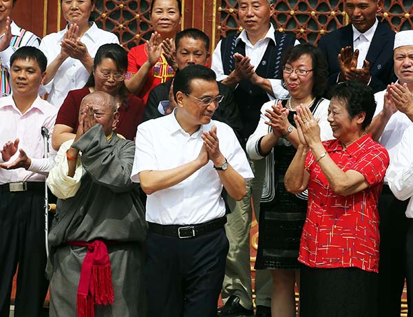 Chinese premier commends nation's teachers