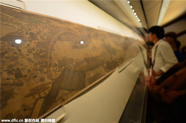 Renowned scroll painting unrolled at the Palace Museum