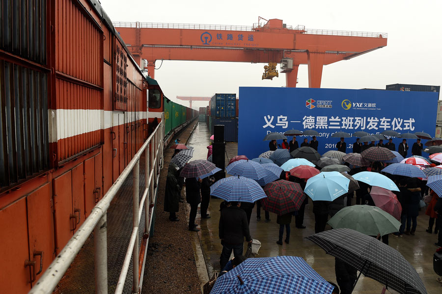 First container train links China to Middle East