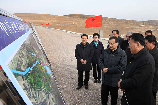 Premier inspects reservoir construction in Ningxia