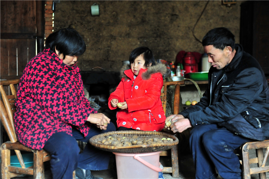 Seven-year-old village kid cares for her grandparents
