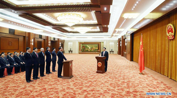China's legislature introduces oath-taking for new officials