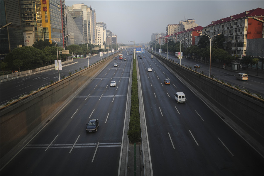 From dusk to dawn: The other side of Beijing