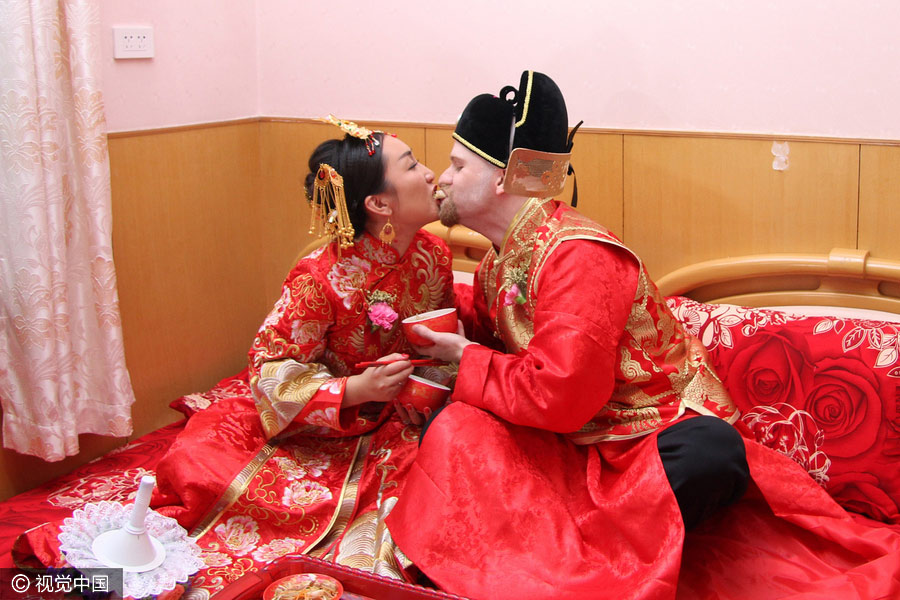 Orphaned Chinese woman marries American at SOS village