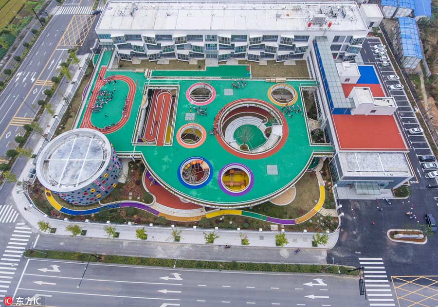 Kindergarten builds rooftop sports tracks