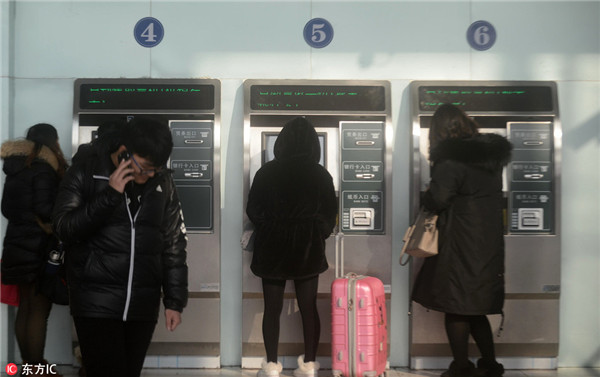 Technology to ease path of Spring Festival train passengers