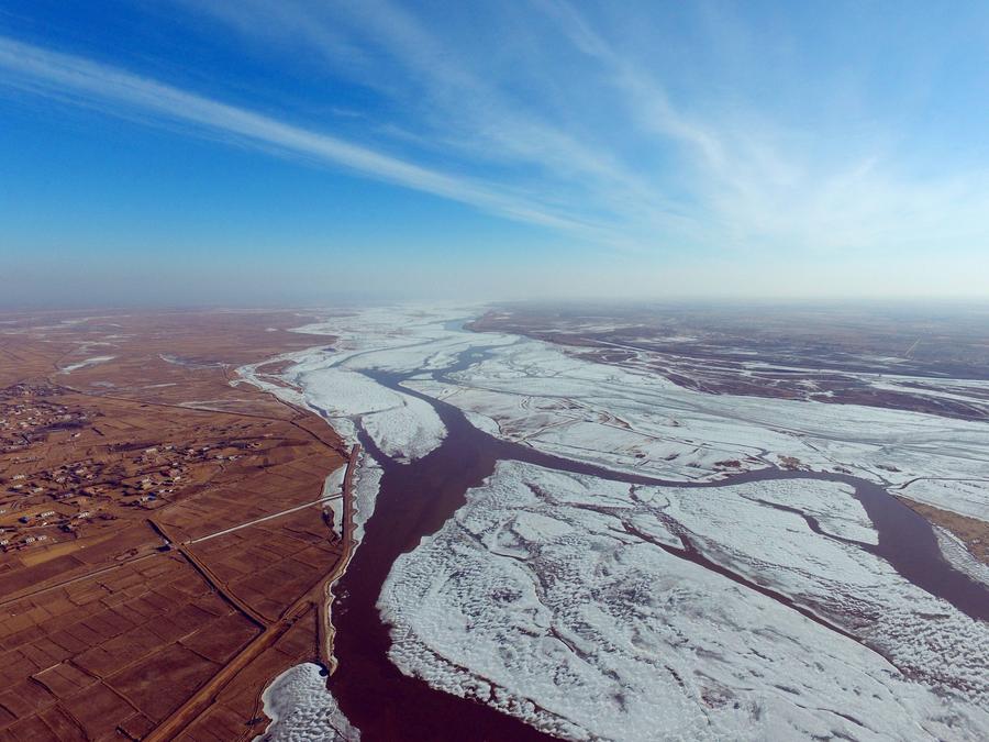 Inner Mongolia section of Yellow River starts to thaw