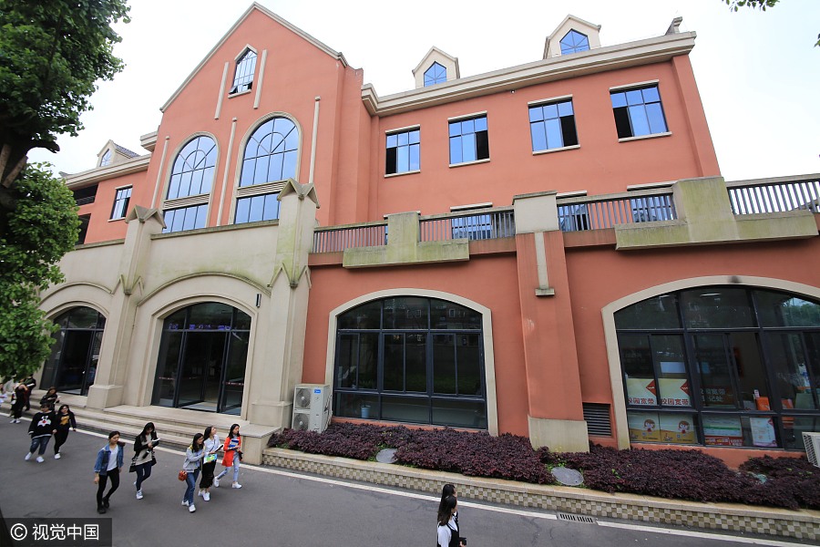 Modern, sleek, beautiful campus in Chongqing goes viral