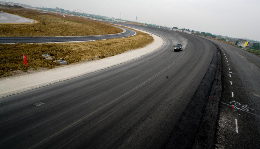 First test track paved by Chinese company