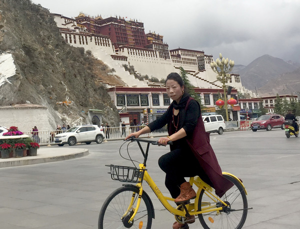 Lhasa moved by shared bike service