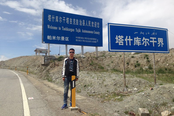 College student travels across China by train