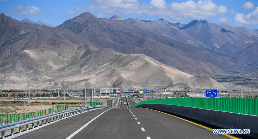 Highways improve transportation in SW China's Tibet