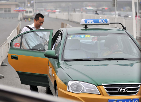Green light for Beijing cab fare hike